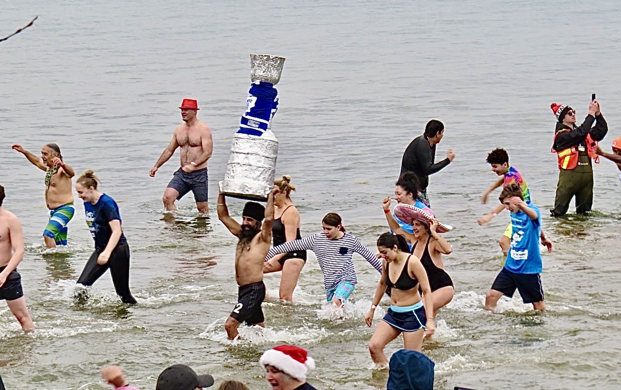 Record Turn Out At Courage Polar Bear Dip 2023 Oakville News